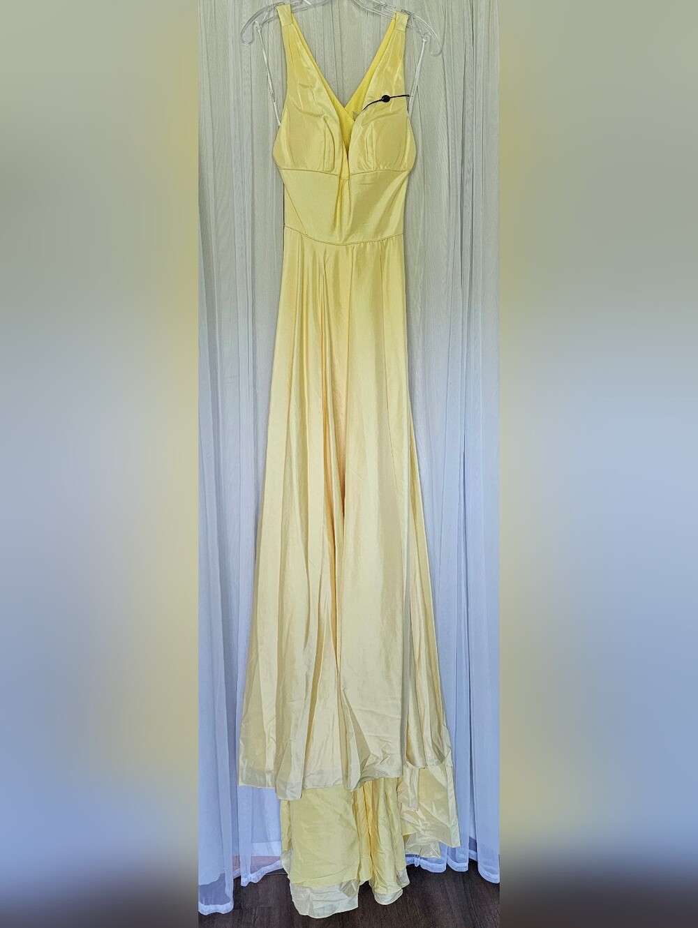 Sherri Hill 52923 Yellow V-Neck Women's Maxi Dress Size 4
